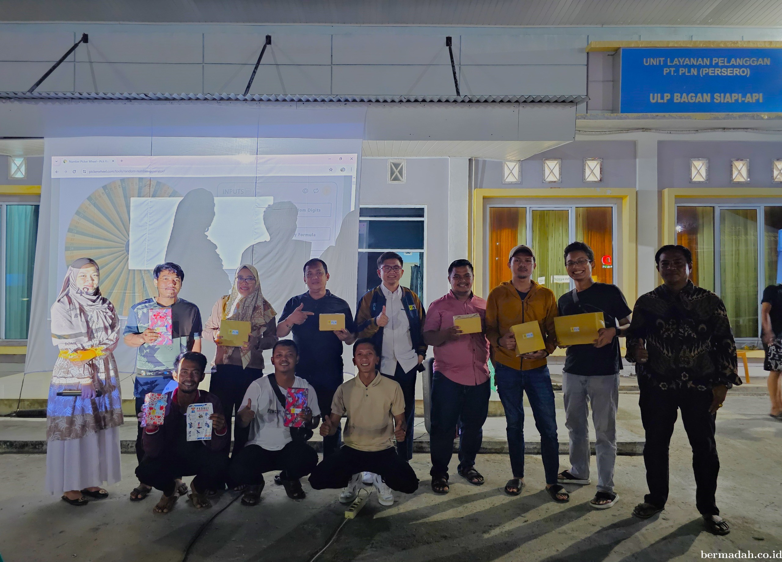 Gelar Nonton Bareng Timnas U23, PLN Tebar Hadiah
