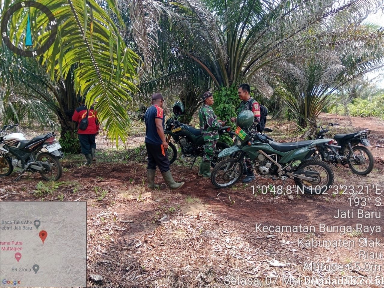 Penanggulangan Karhutla di lintas Wilayah Koramil 06/PWK Sabak Auh, Selasa 7 Mei