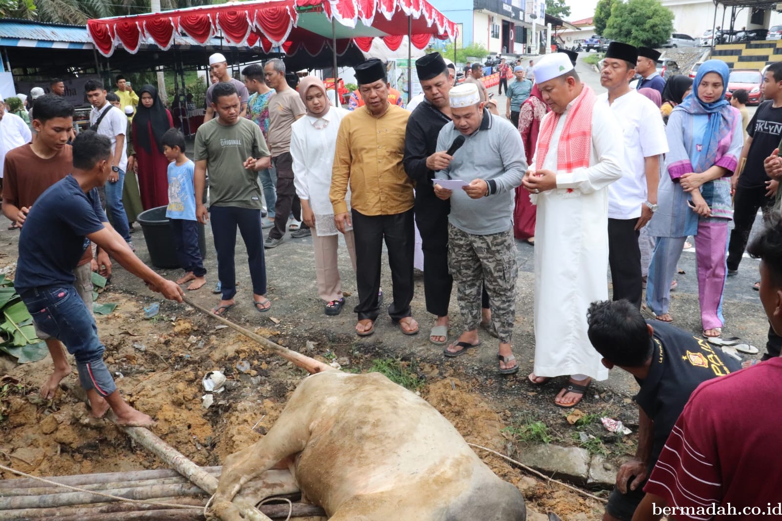 Polres Pelalawan Gelar Pemotongan Hewan Qurban Iduladha 1445 H/2024