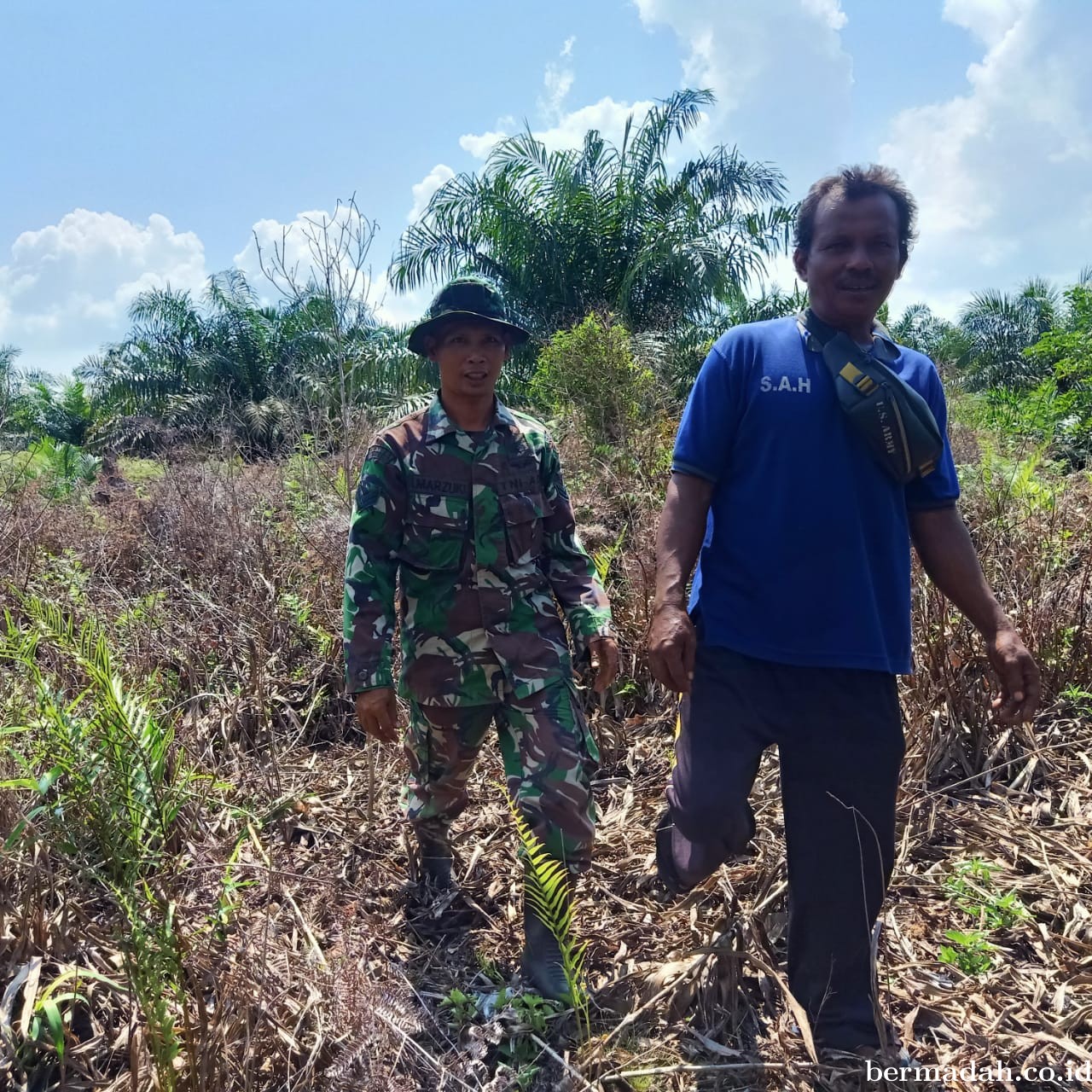 Penanggulangan Karhutla di Wilayah Koramil 02/Sungai Apit, Rabu 19 Juni