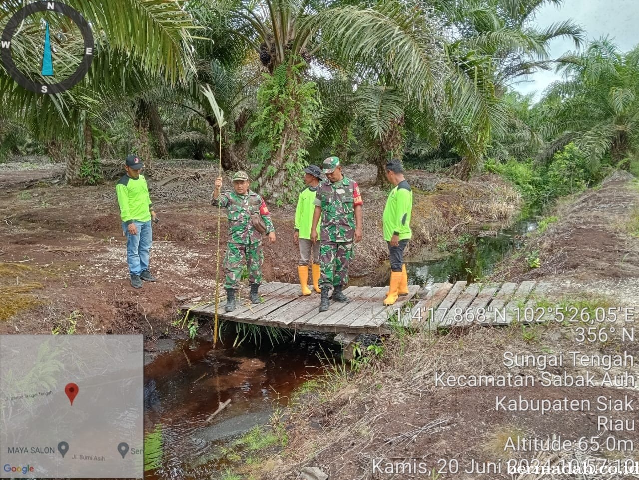 Penanggulangan Karhutla di lintas Wilayah Koramil 06/PWK Sabak Auh, Kamis 20 Juni