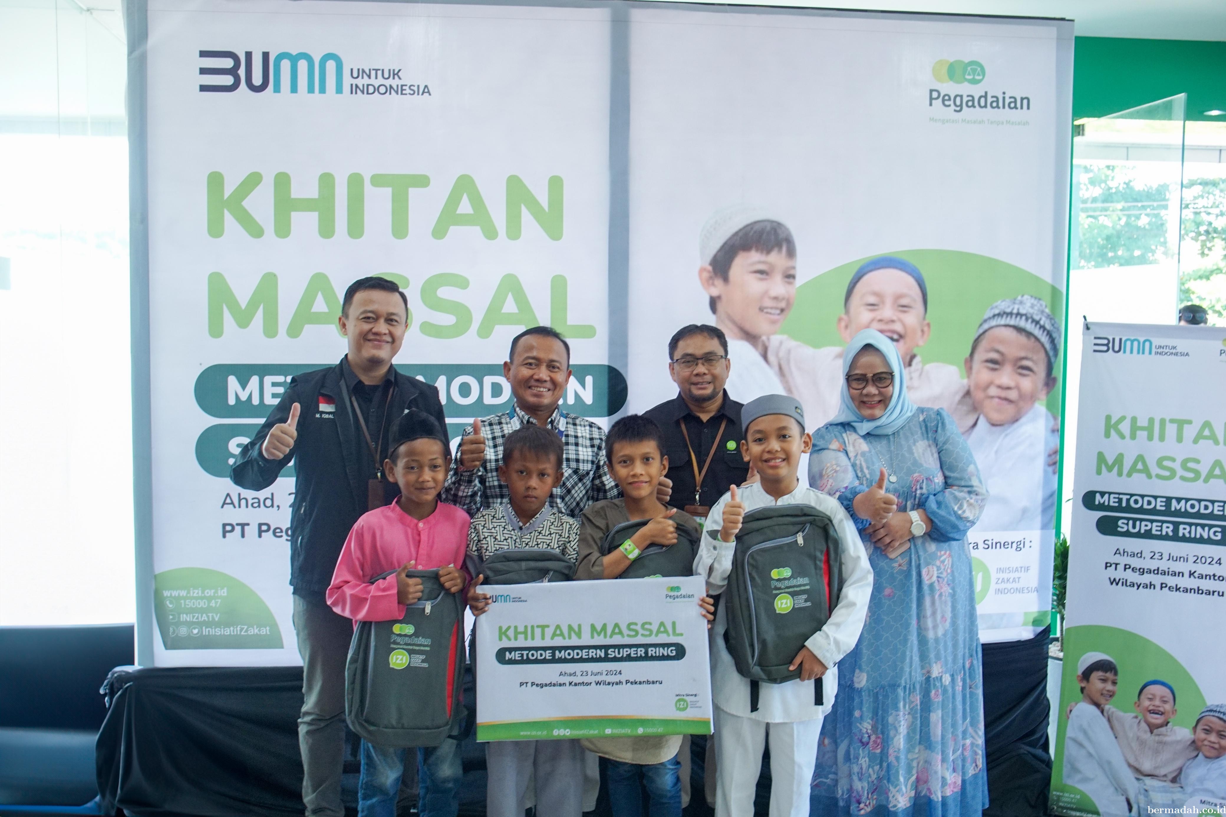 PT Pegadaian Kanwil II Pekanbaru bersama IZI Riau Gelar Khitan Massal Gratis 200 Anak