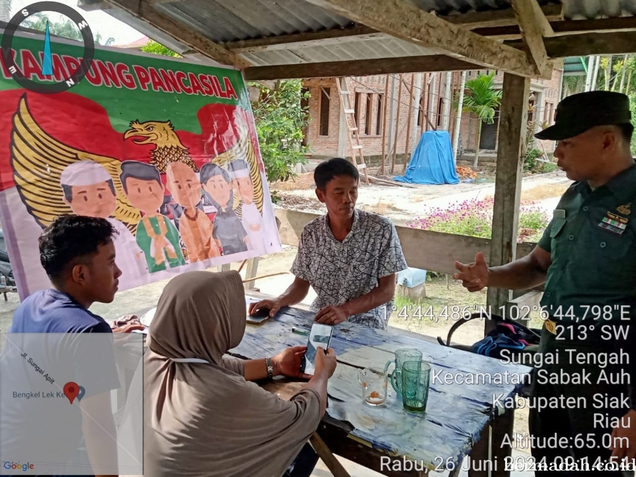 Rabu 26 Juni, Babinsa Koramil 06/Sabak Auh Sosialisasi dan Ajak warga Amalkan Nilai-Nilai Pancasila