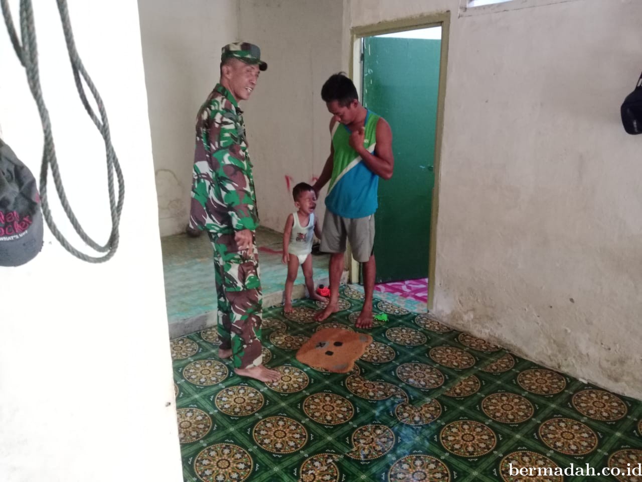 Kamis 12 September, Babinsa Koramil 02/SA Follow up/mengunjungi anak Asuh Stunting