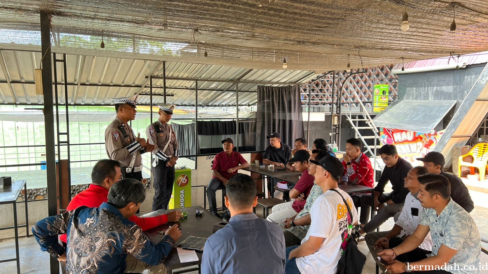 Polres Pelalawan Gelar Patroli Edukasi untuk Mewujudkan Pilkada 2024 yang Aman dan Tertib