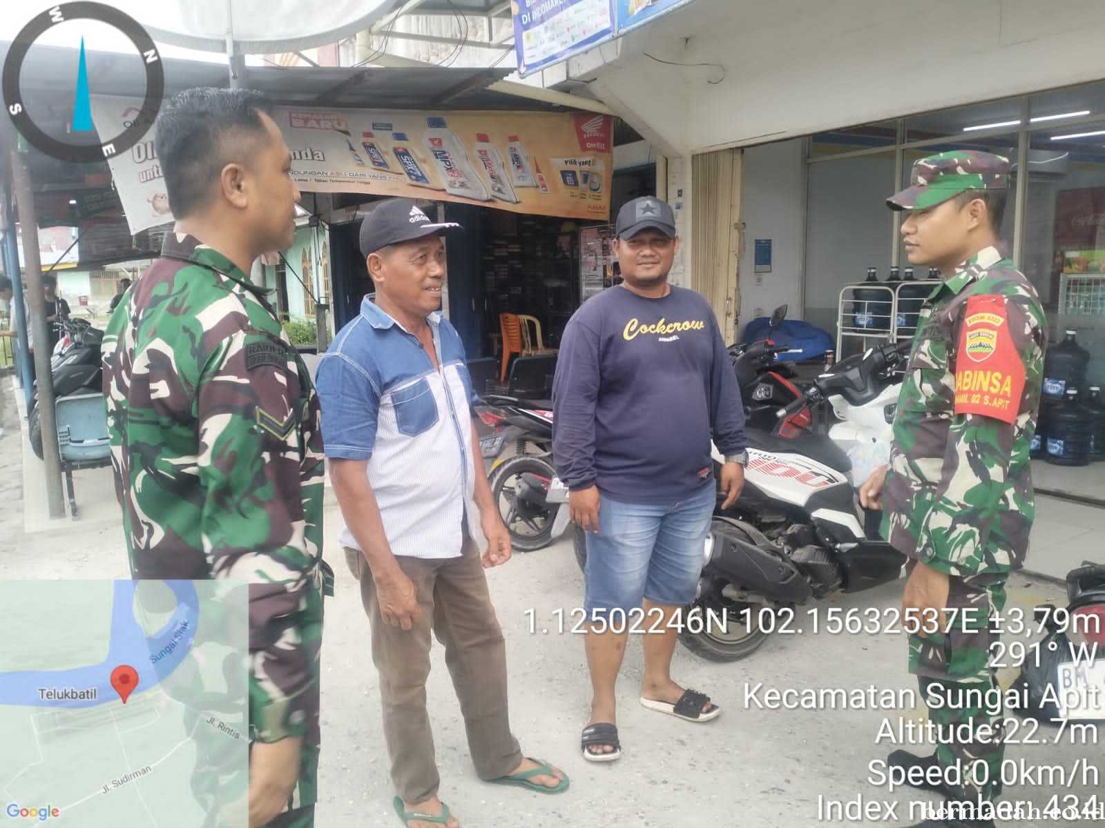 Kamis 26 September, Babinsa Koramil 02/Sungai Apit,Sosialisasi Pilkada Damai diKelurahan Sungai Apit