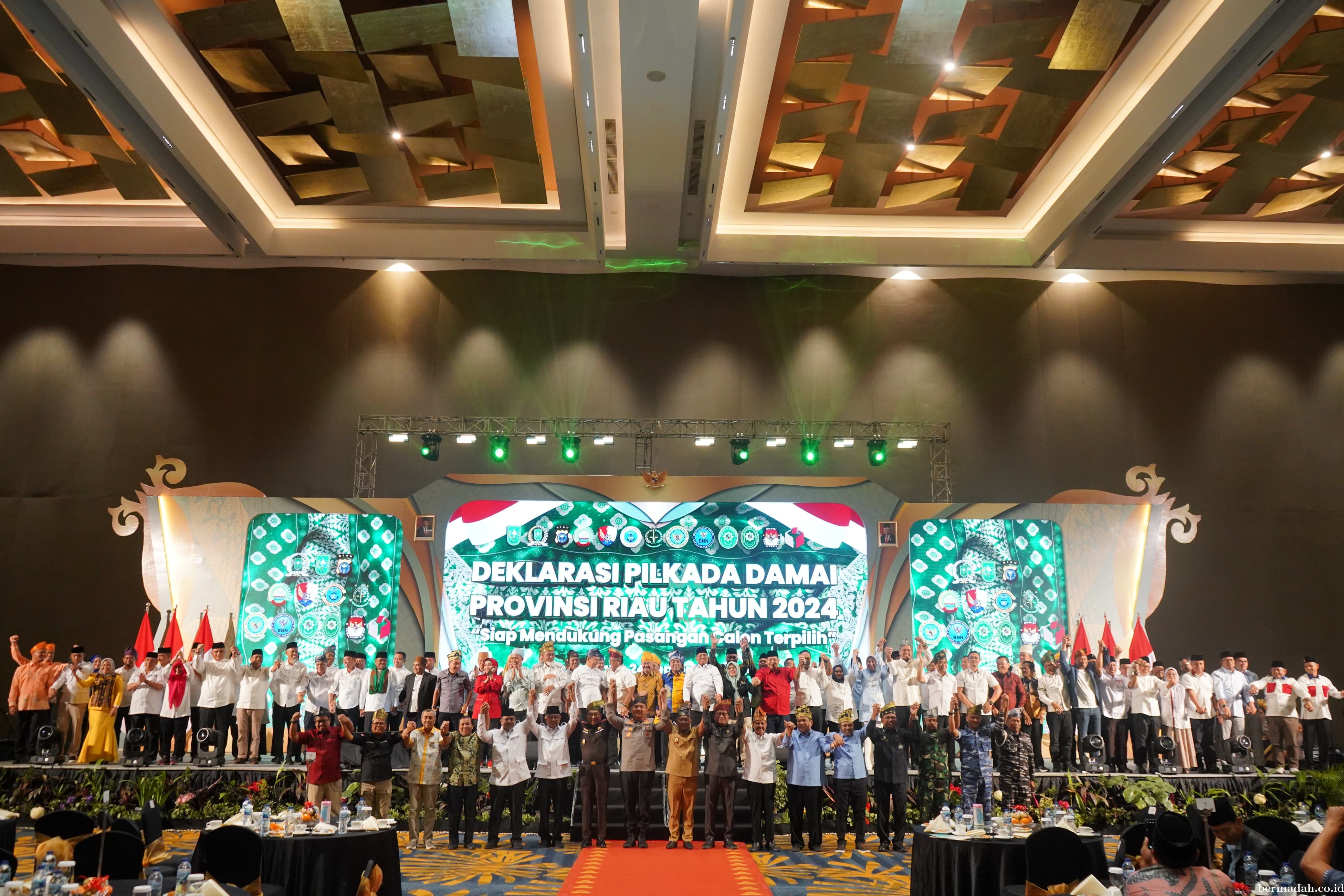 Deklarasi Damai: 43 Calon Kepala Daerah Riau Siap Tempuh Pilkada 2024 dengan Komitmen Kuat