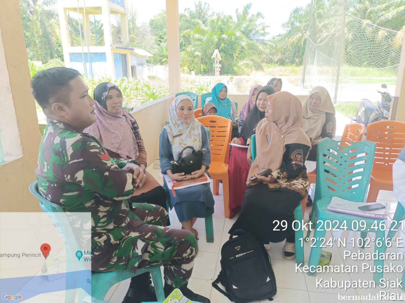Penanggulangan Karhutla di Wilayah Koramil 02/Sungai Apit Selasa 29 Oktober