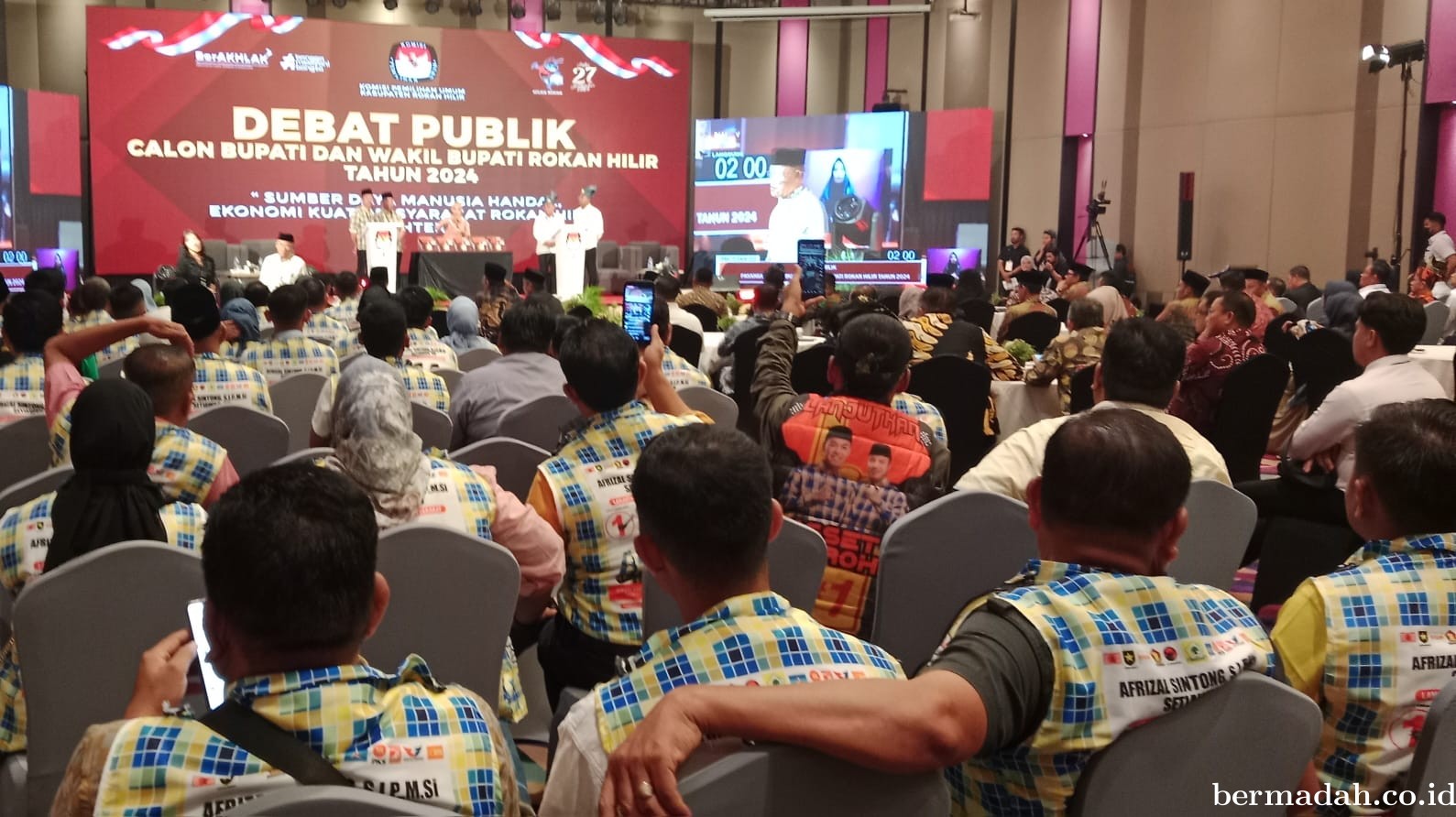 Paslon Asset 01 Unggul Setiap Sesi Pertanyaan dan Debat