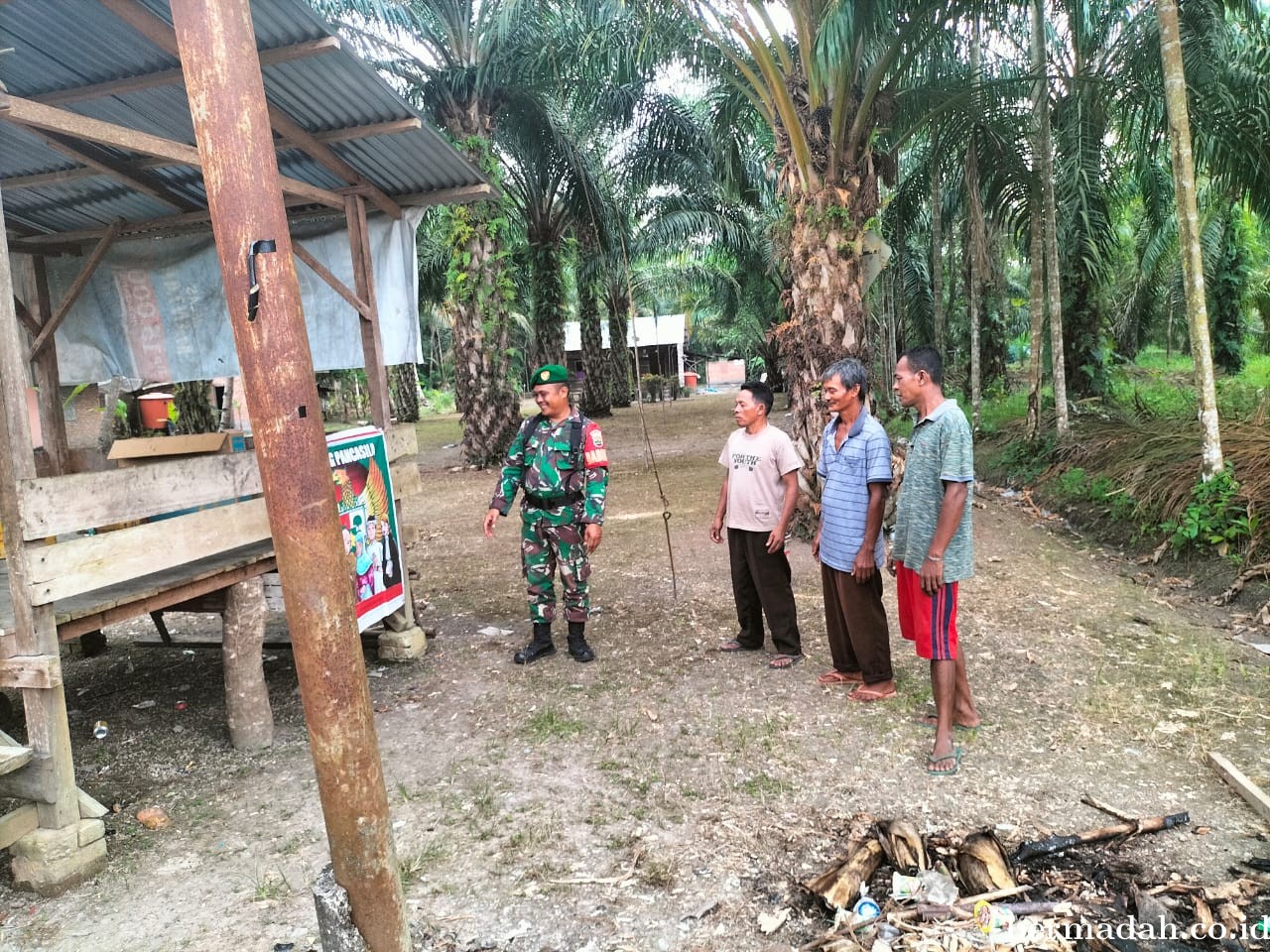 Kamis 14 November, Babinsa Koramil 02/SA Komsos dan Sosialisasi tentang Nilai-Nilai Pancasila