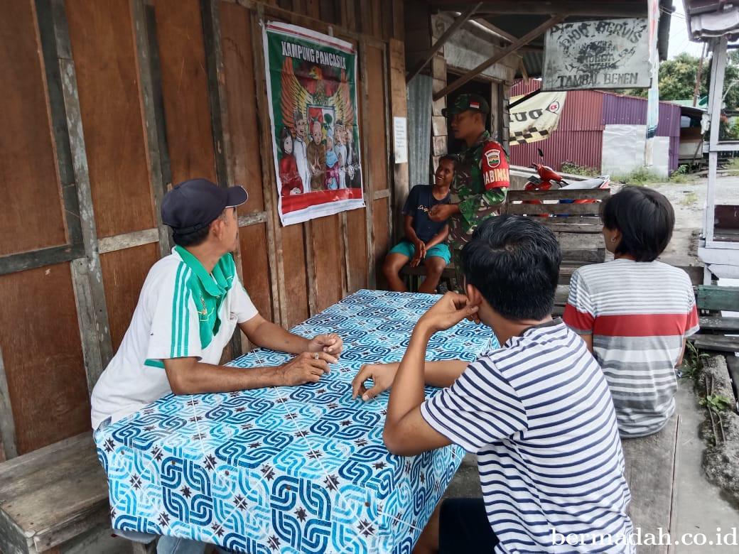 Senin 23 Desember, Babinsa Koramil 02/SA Komsos dan Sosialisasi Tentang Nilai-Nilai Pancasila