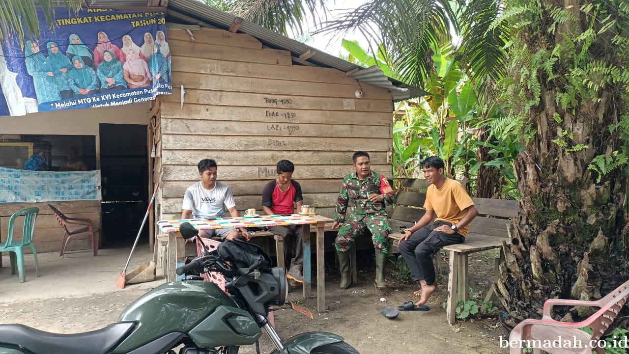 Sabtu 28 Desember, Babinsa Koramil 02/Sungai Apit Patroli dan Sosialisasi Pilkada Damai