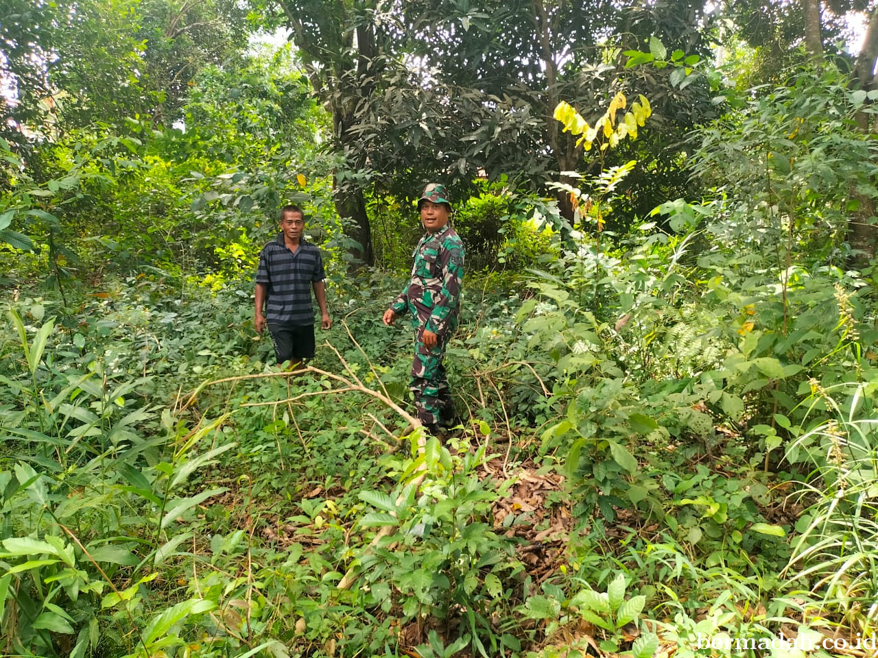 Penanggulangan Karhutla di Wilayah Koramil 02/Sungai Apit, Minggu 5 Januari