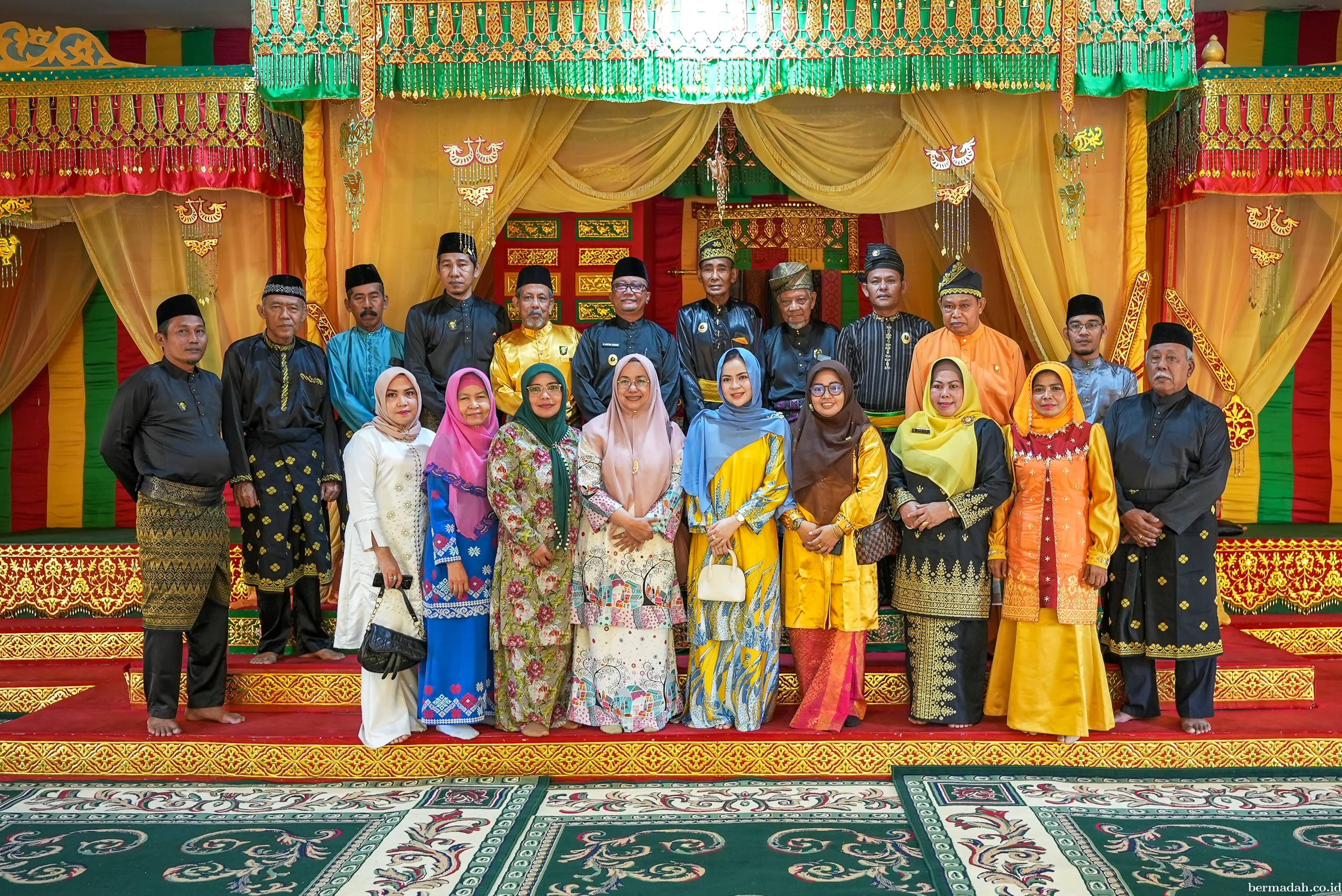 Menelusuri Jejak Sejarah Kesultanan Kadriyah Pontianak di Tanah Melayu Siak Sri Indrapura