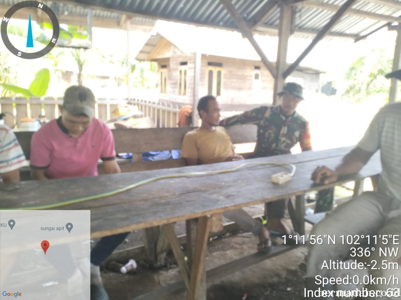 Kamis 9 Januari, Babinsa Koramil 02/Sungai Apit Patroli dan Sosialisasi Pilkada Damai