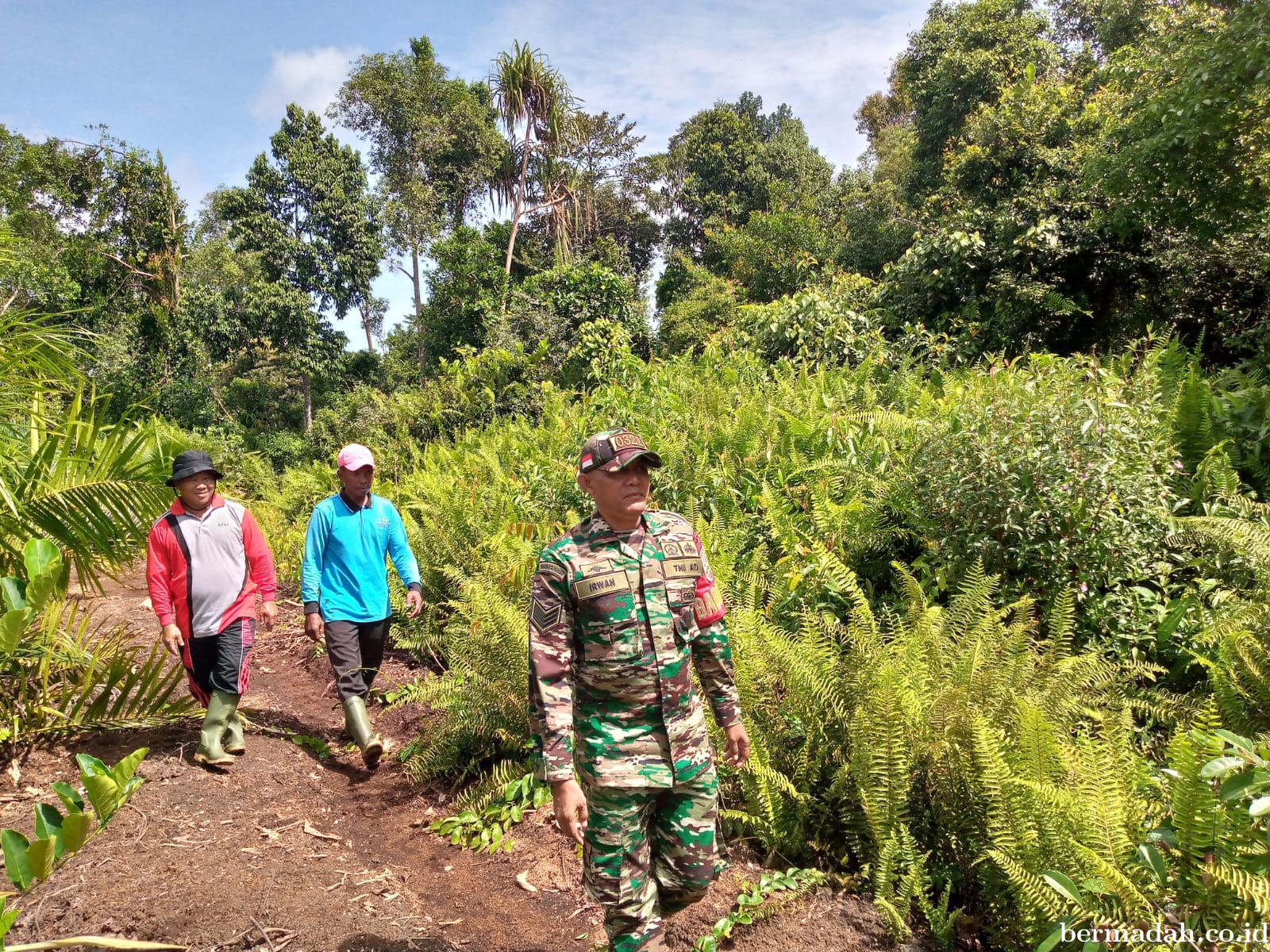 Penanggulangan Karhutla di Wilayah Koramil 02/Sungai Apit, Jumat 28 Maret