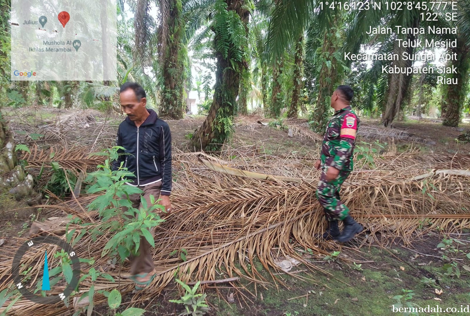 Penanggulangan Karhutla di Wilayah Koramil 02/Sungai Apit Selasa 1 April