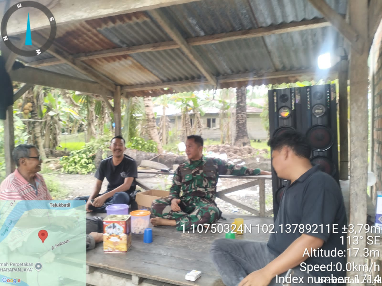 Senin 12 Mei, Babinsa Koramil 02/Sungai Apit Patroli dan Sosialisasi Pilkada Damai