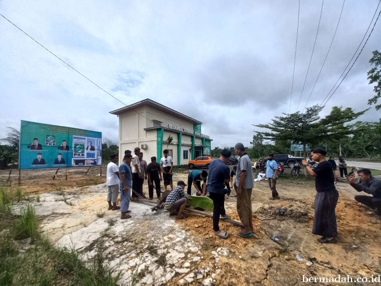 DPC PKB Pelalawan Gelar Qurban di Lahan Rumah Aspirasi