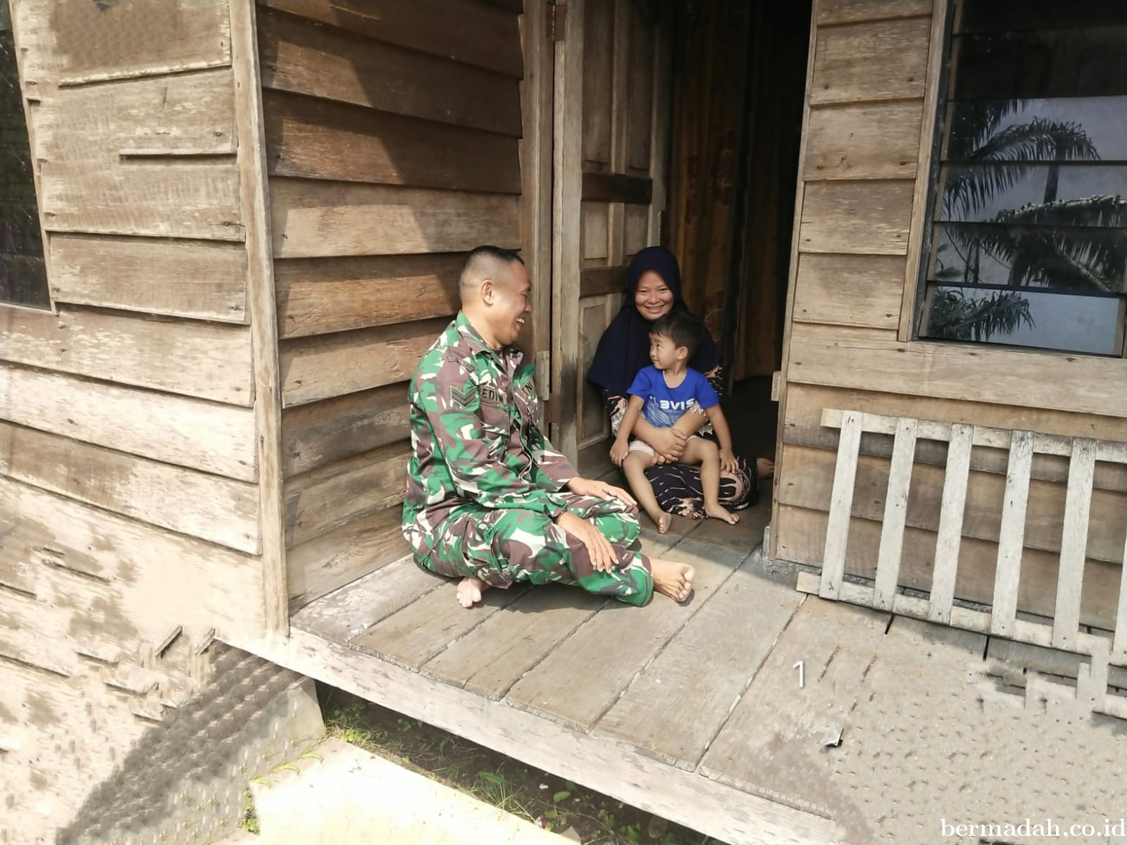 Senin 22 September, Babinsa Koramil 02/SA Follow Up/Mengunjungi Anak Asuh Stunting