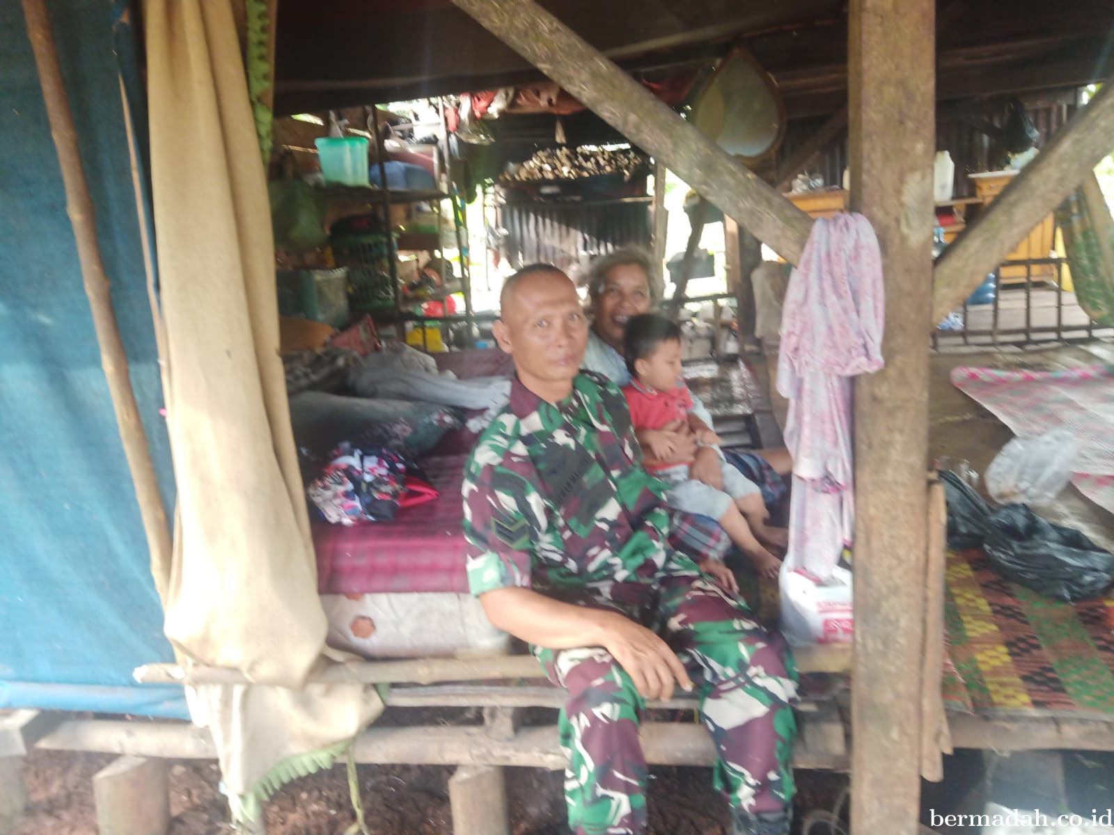 Senin 17 November, Babinsa Koramil 02/SA Follow Up/Mengunjungi Anak Asuh Stunting