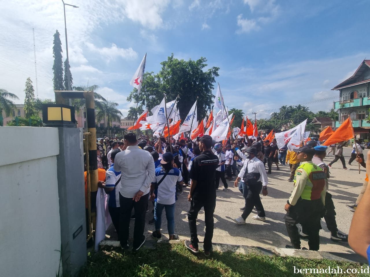 Aksi KC-FSPMI Guncang Gerbang PT RAPP, Suara Buruh Menuntut Keadilan dan Pemulihan Hak Kerja