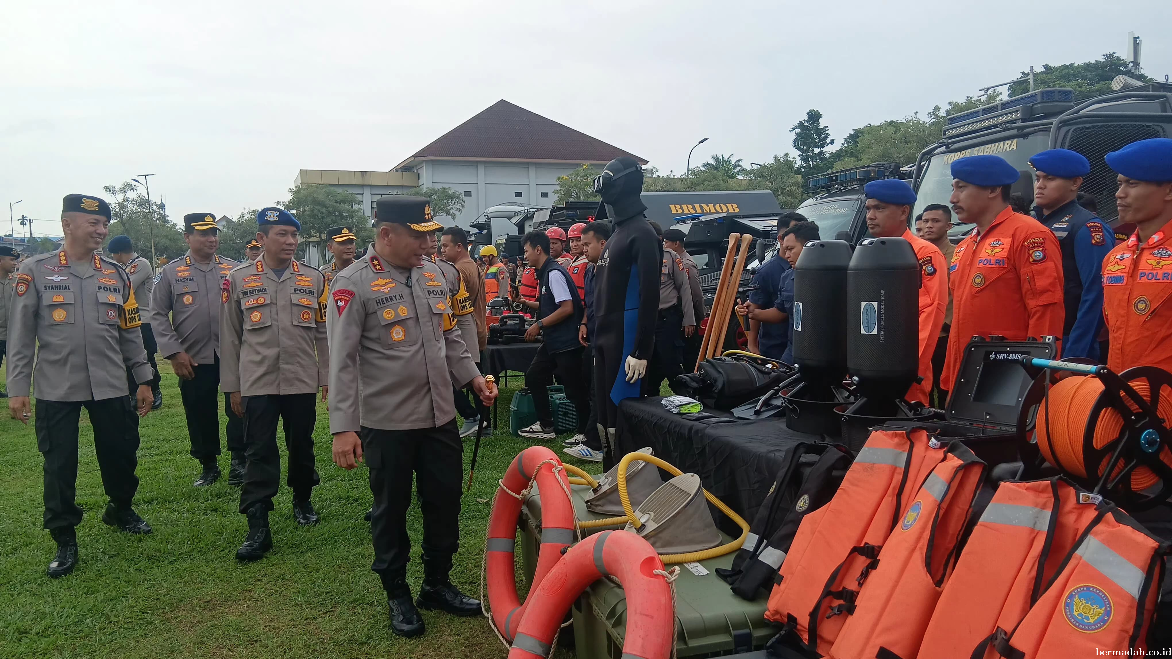 Pintu Air Koto Panjang Dibuka, Kapolda Riau Siagakan Pasukan Antisipasi Banjir