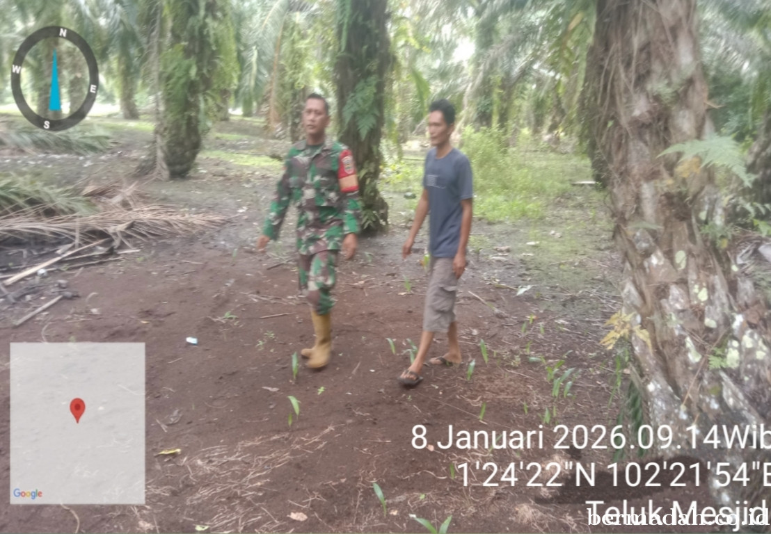 Penanggulangan Karhutla di Wilayah Koramil 02/Sungai Apit, Kamis 8 Januari