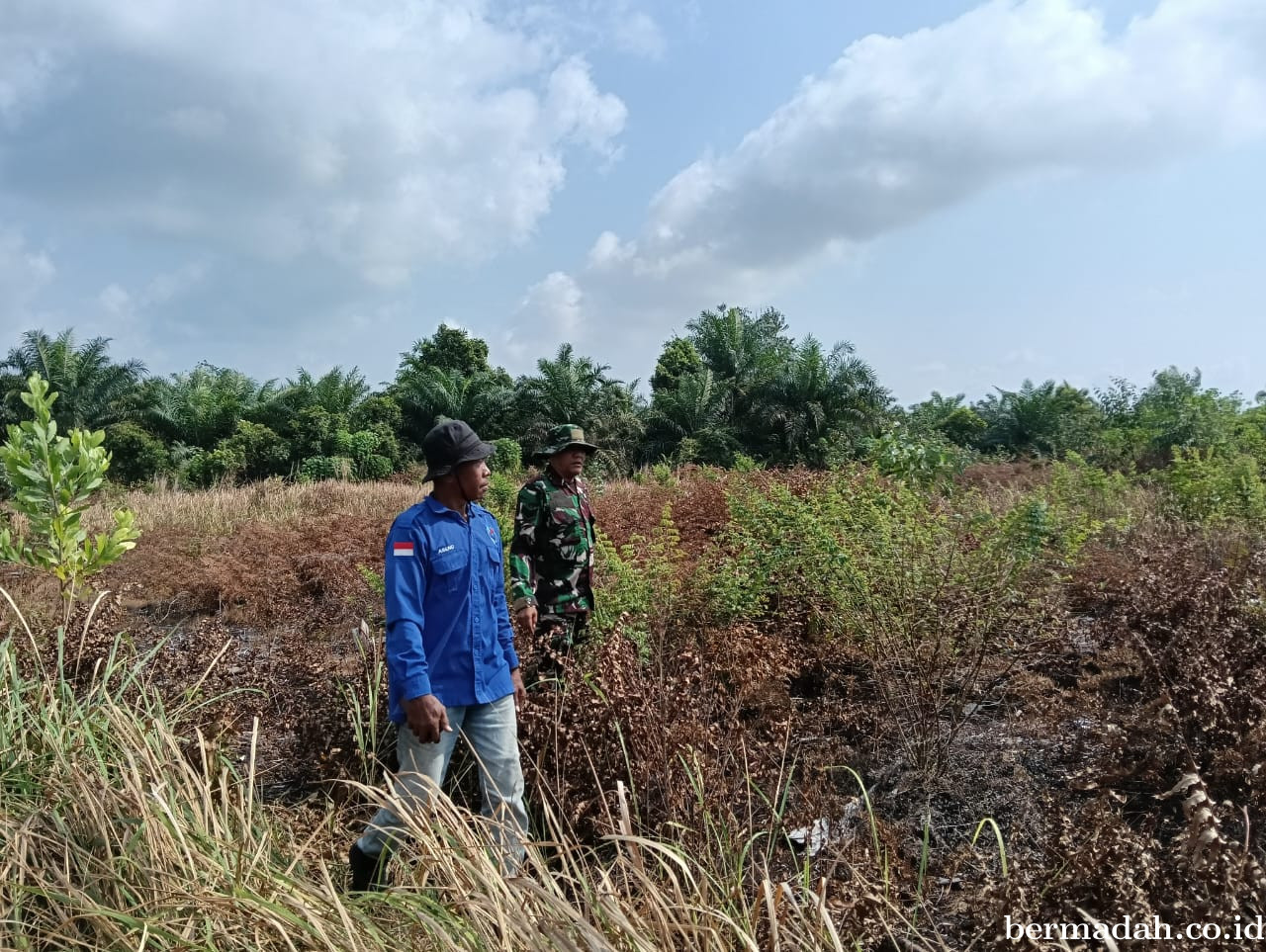 Penanggulangan Karhutla di Wilayah Koramil 02/Sungai Apit, Rabu 14 Januari