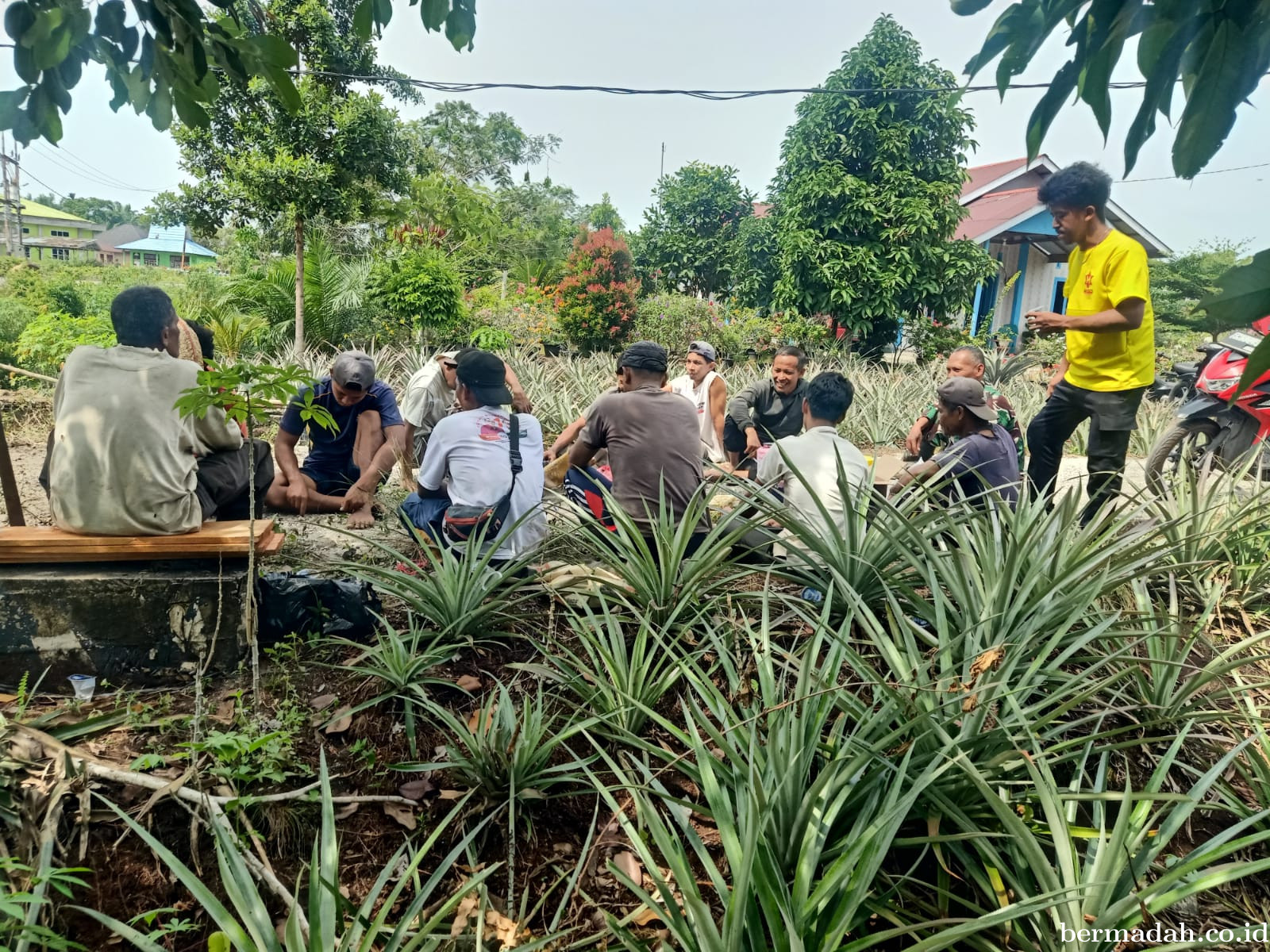 Selasa 27 Januari, Babinsa Koramil 02/Sungai Apit Komsos di Kampung Tanjung Kuras