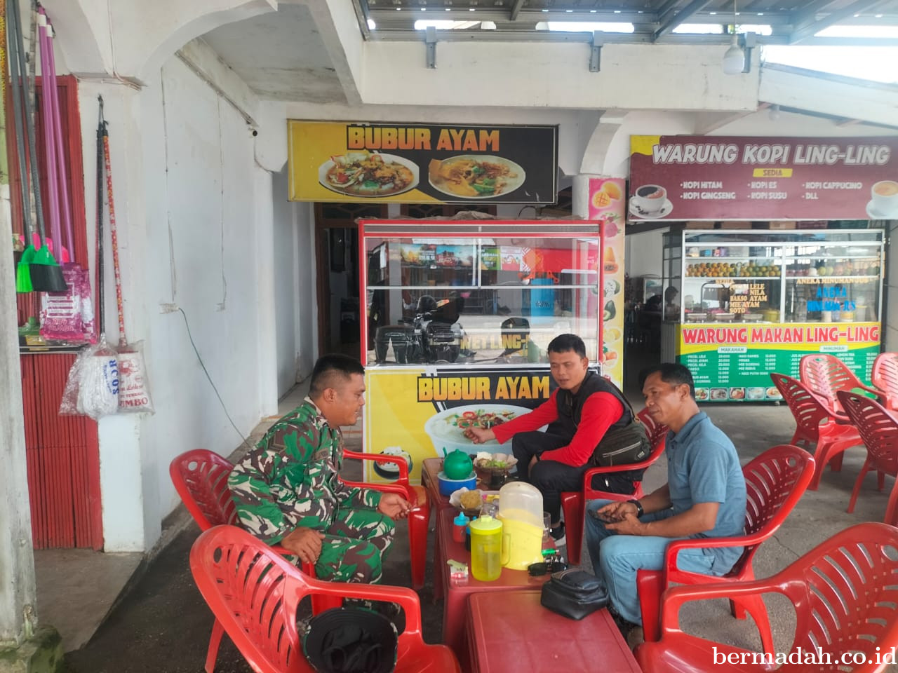 Rabu 28 Januari, Babinsa Koramil 02/Sungai Apit Komsos di Kampung Mengkapan