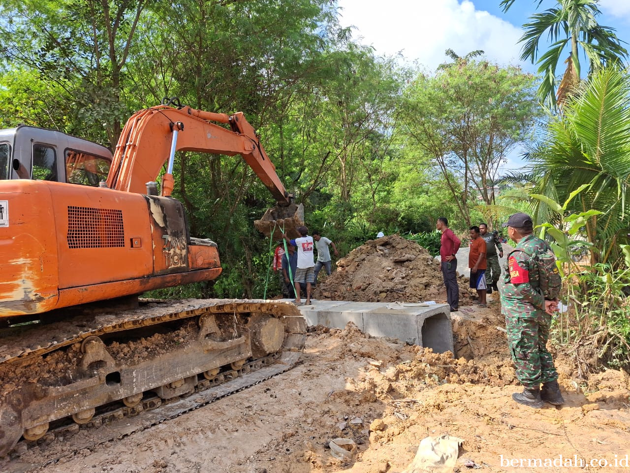 Satgas TMMD Ke-127 Kodim 0301/Pekanbaru Bangun 4 Titik Box Culvert di Kelurahan Tuah Negeri