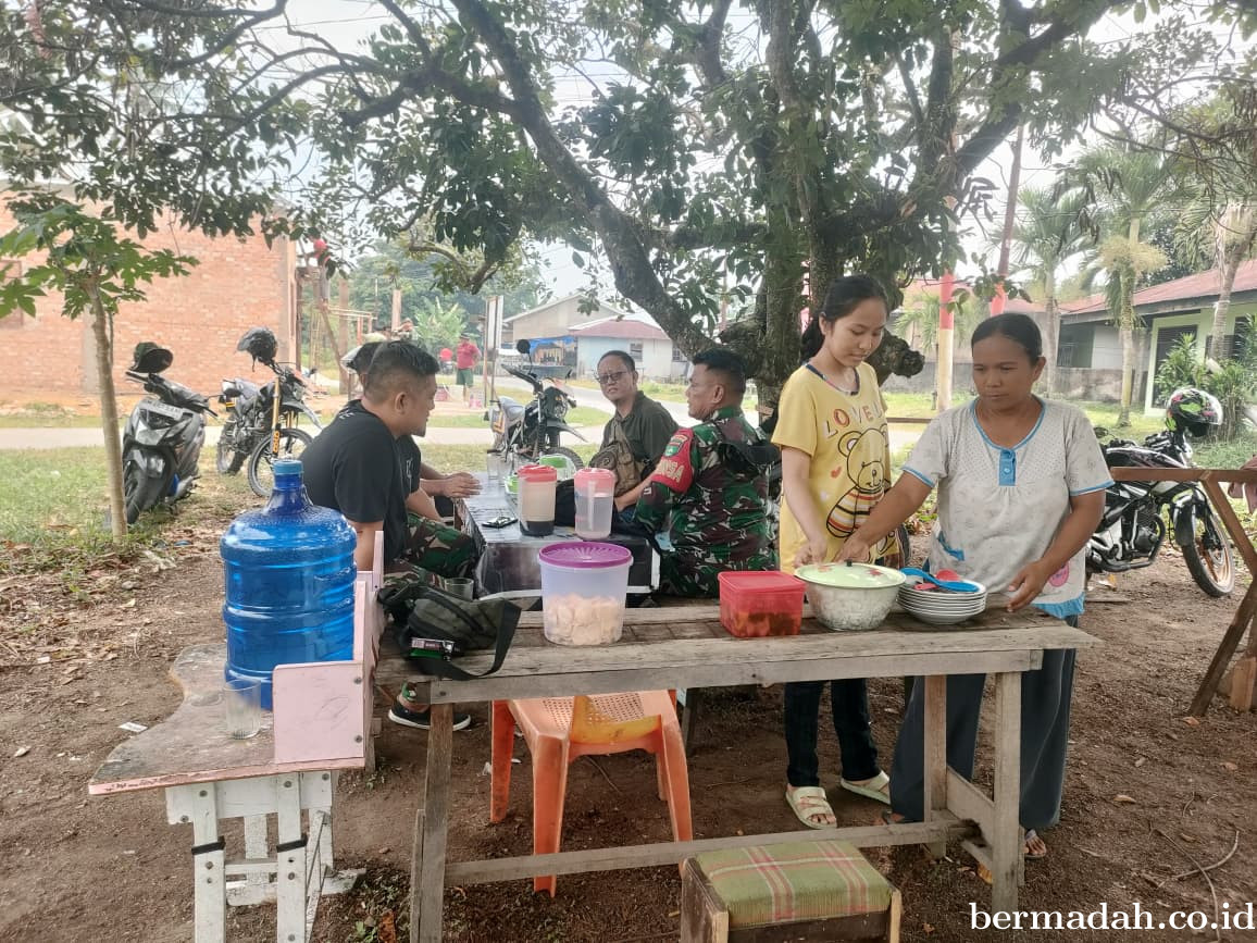 Ngopi di Sela Isoma, Satgas TMMD ke-127 Kodim 0301/Pekanbaru Eratkan Kedekatan dengan Warga