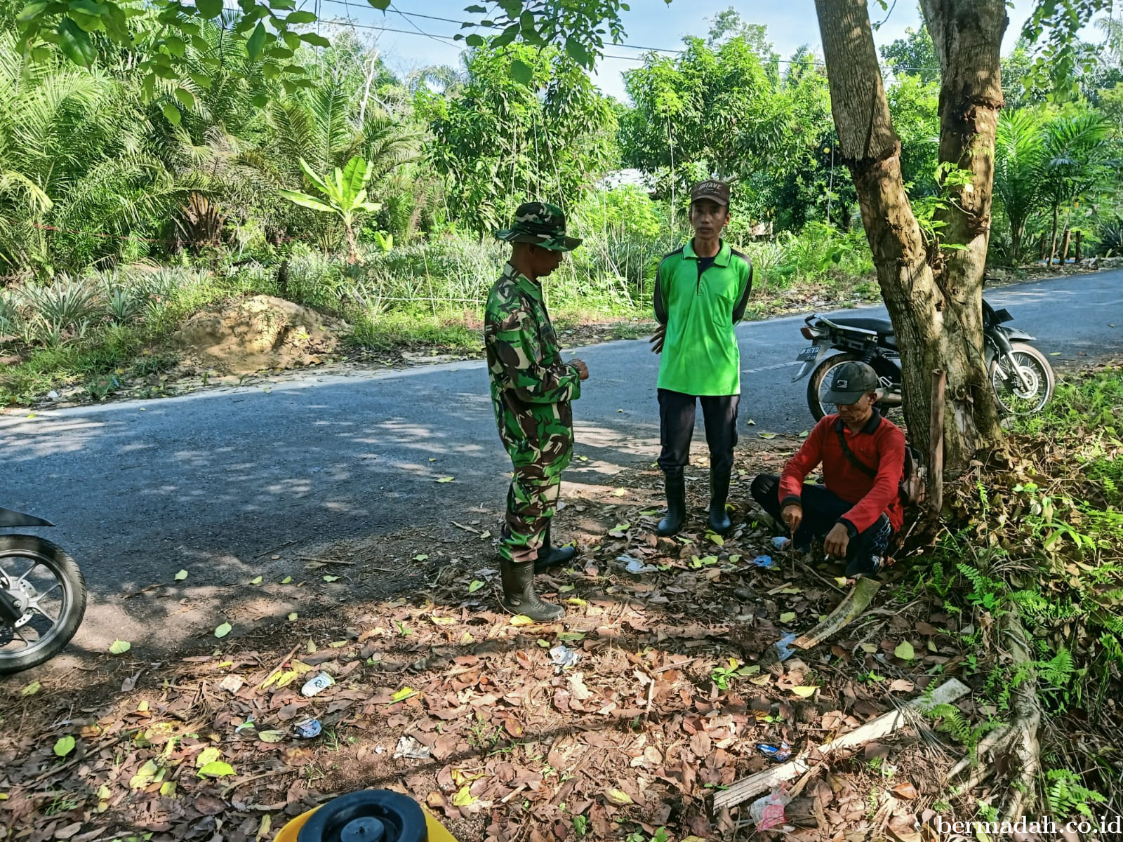 Rabu 11 Maret, Babinsa Koramil 02/Sungai Apit Komsos di Kampung Tanjung Kuras