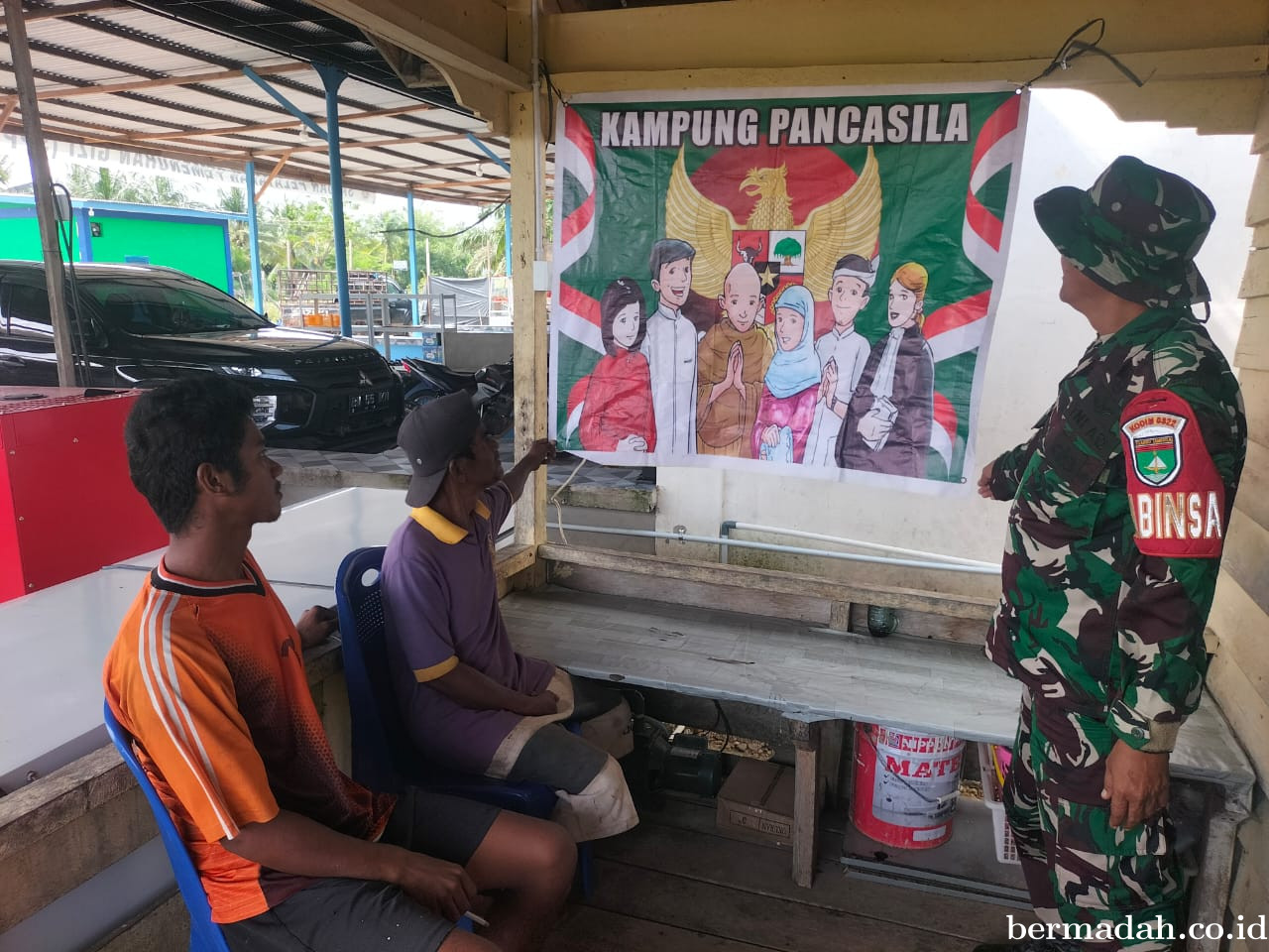 Kamis 21 Mei, Babinsa Koramil 02/SA Komsos dan Mensosialisasikan Nilai-Nilai Pancasila