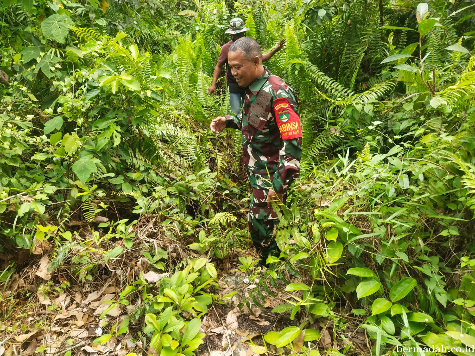 Penanggulangan Karhutla di Wilayah Koramil 02/Sungai Apit Sabtu 27 Juni