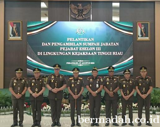 Lima Pejabat Baru Kejati Riau Resmi Dilantik, Kajati Tekankan Profesionalitas