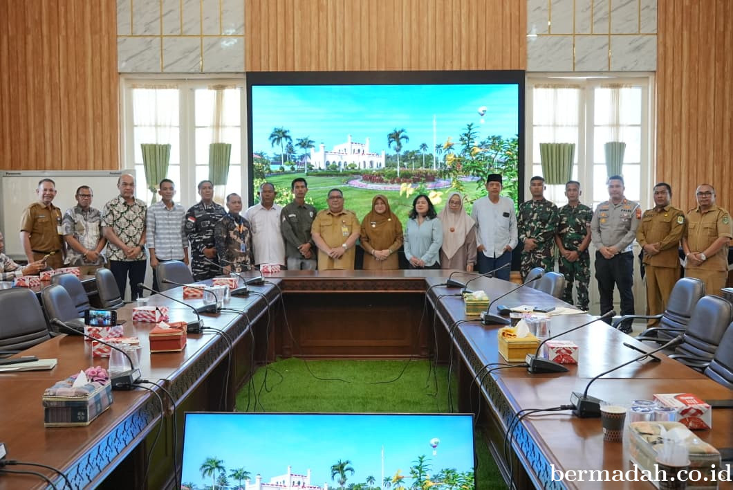 Sinergi Pemkab Siak dan Dunia Usaha, 30 Km Jalan Kabupaten Diperbaiki dari Program CSR