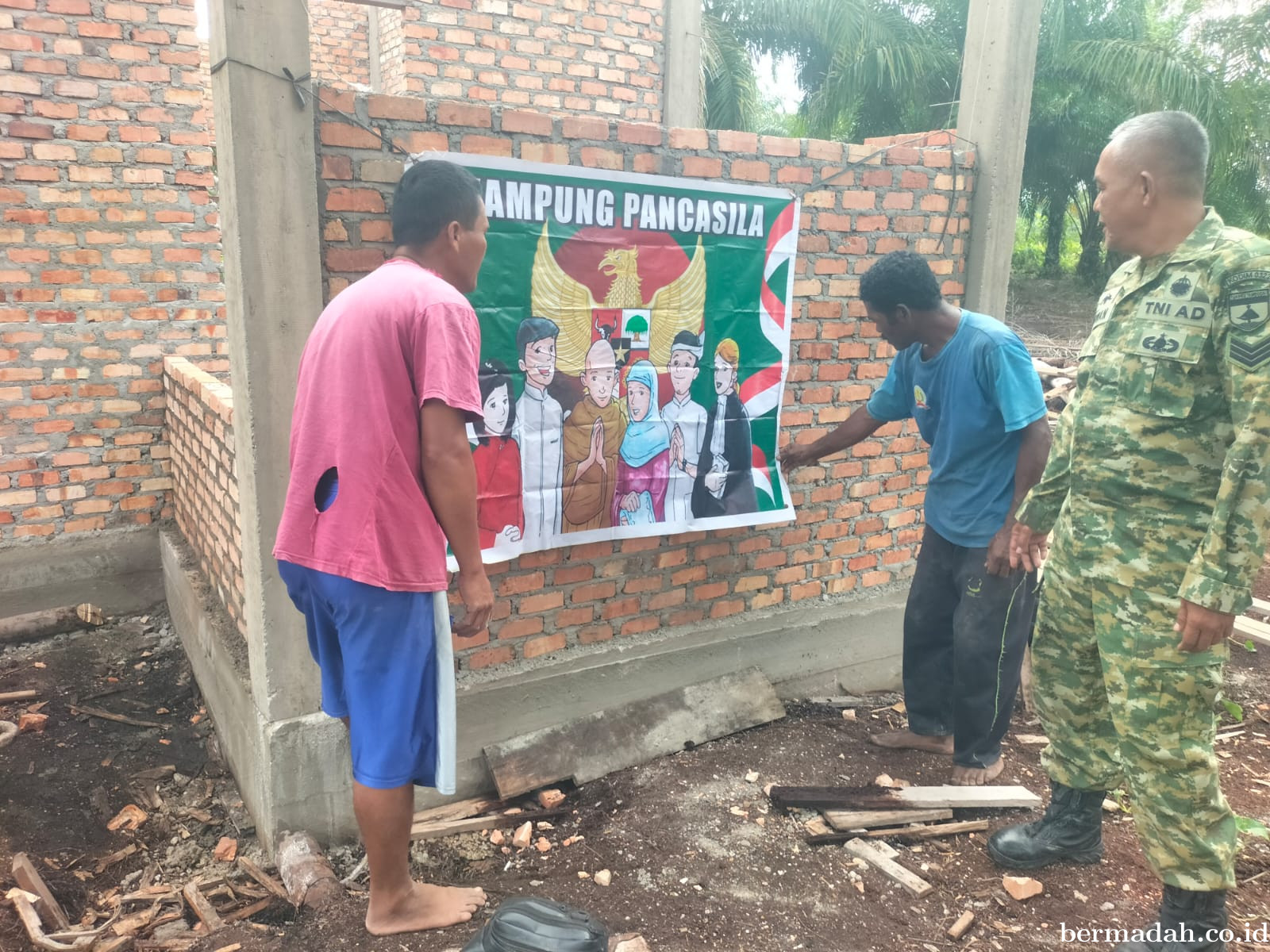 Jumat 4 September, Babinsa Koramil 02/SA Komsos dan Sosialisasi Nilai-Nilai Pancasila