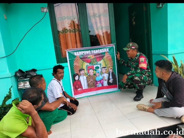 Senin 25 Maret, Babinsa Koramil 02/SA Komsos dan Sosialisasi Nilai Pancasila di Kampung Sungai Rawa