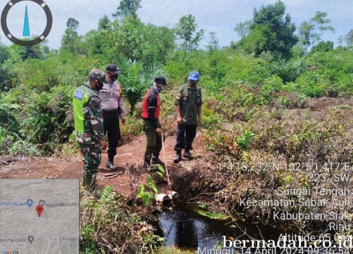 Penanggulangan Karhutla di lintas Wilayah Koramil 06/PWK Sabak Auh, Minggu 14 April
