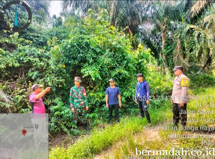 Penanggulangan Karhutla di lintas Wilayah Koramil 06/PWK Sabak Auh, Selasa 16 April